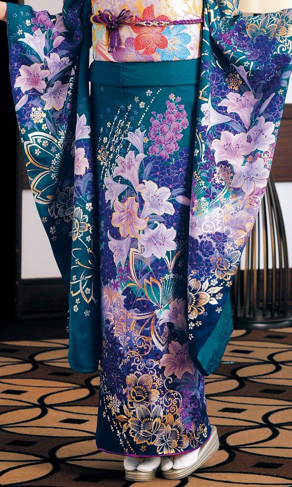 京友禅振袖・緑色・ユリの花┃かわいい古典【菊京屋】