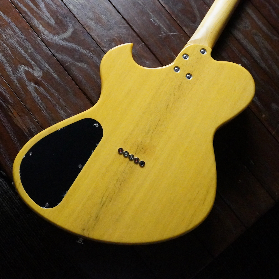 在庫情報/Newman 5 STRING Guitar Butterscotch First Limited Run