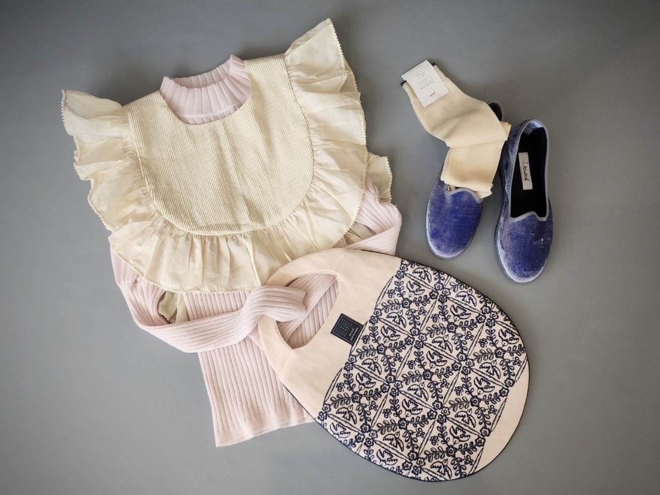 BUNON ブノン Pin Tuck Ruffle Collar