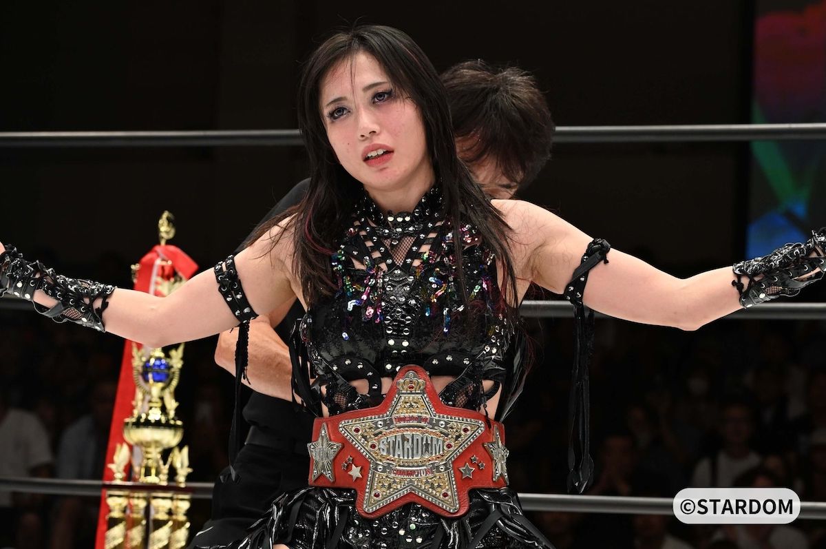 上谷沙弥がAZMとの壮絶死闘を制し二冠王者に！