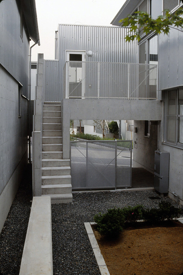 10＋1 website｜建築のデザインと本のデザイン ──『建築家・坂本一成