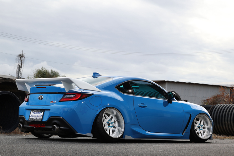 満力ウイング】BRZ（ZD8）/GR86（ZN8）専用品（ロゴ有り） 商品詳細