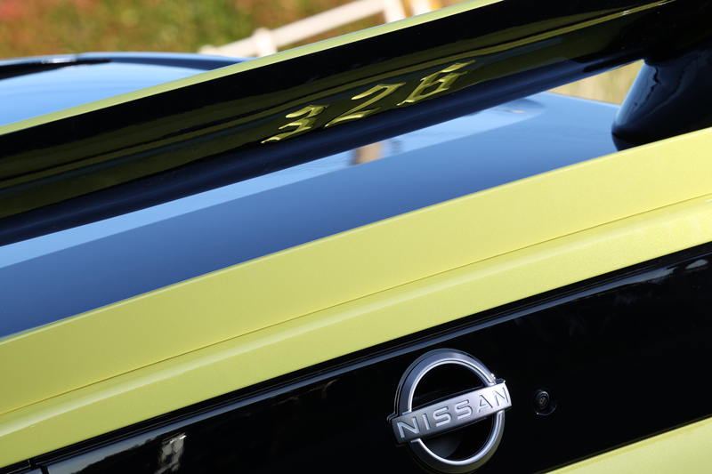 満力ウイング】 RZ34/400Z FAIRLADY Z専用品（ロゴ有り） 商品詳細