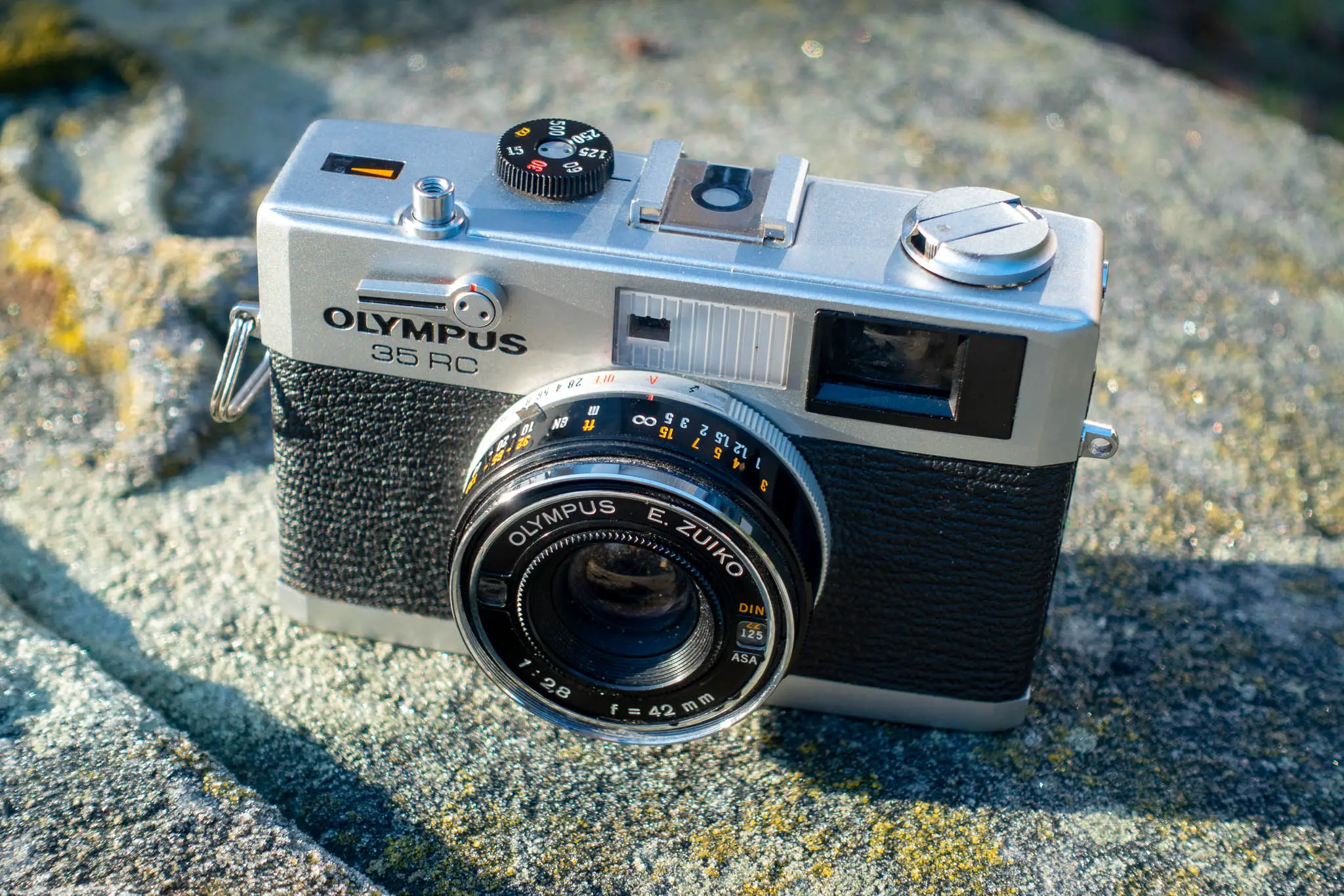 5 Frames with the Olympus 35RC - by Barry Carr - 35mmc