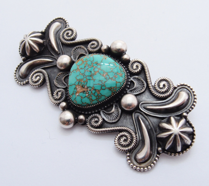 カリコレイクターコイズの大型ピン（Rick Martinez） | 極上ターコイズ