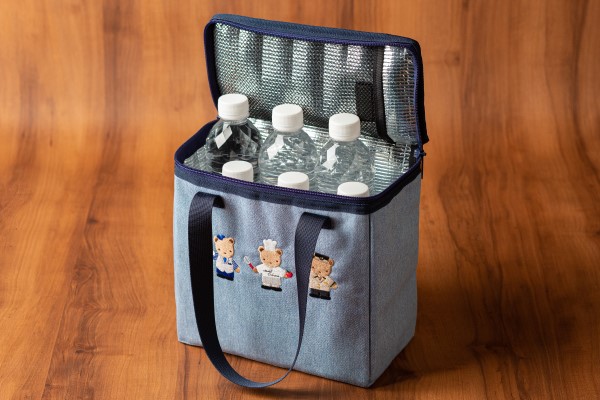 ご好評につき完売いたしました】「ファミリア保冷バッグ」 – 神戸三宮