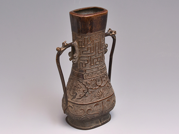 古銅花入 龍耳 饕餮文入り | 古美術ささき