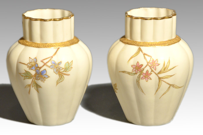 英国 ロイヤルウースター ブラッシュアイボリー 水差し・小花瓶、3点