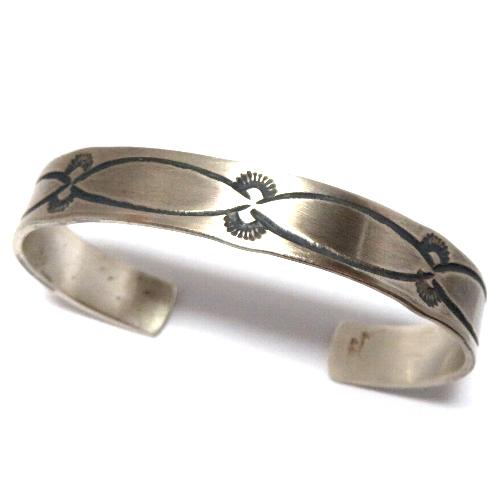 インディアンジュエリー シルバーブレスレット・バングル