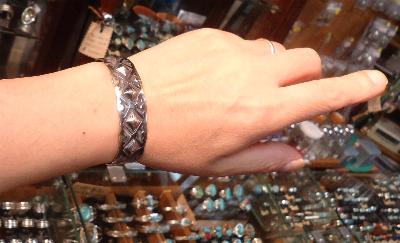 インディアンジュエリー シルバーブレスレット・バングル