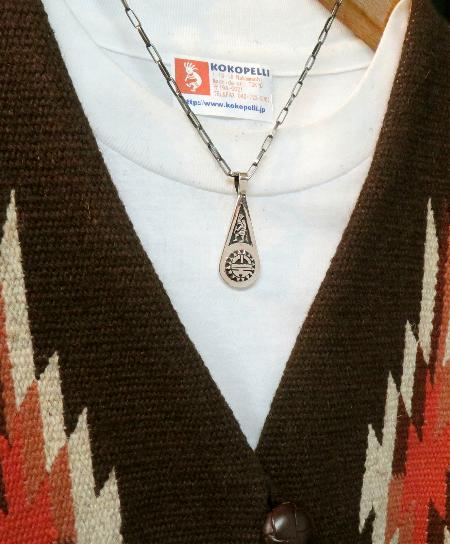 ホピ・ペンダント チャールストンルイス作