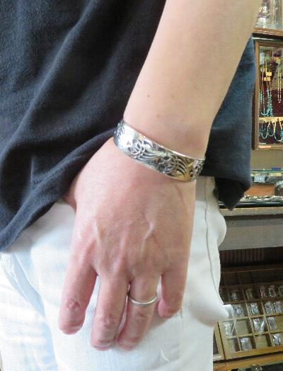 ホピ・バングル ホピのブレスレット