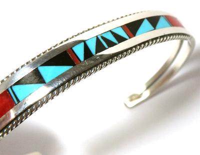 インディアンジュエリー ズニ族のインレイワーク ブレスレット・バングル