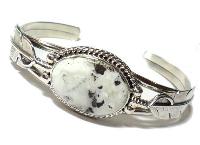 インディアンジュエリー・ホワイトバッファロー