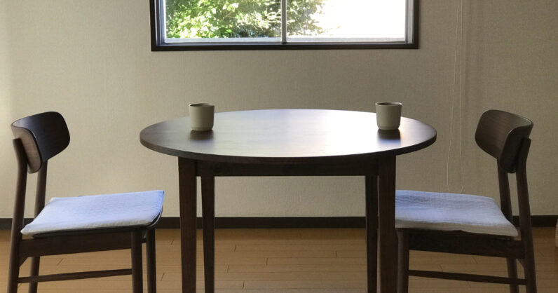 Handley NO1 ラウンドテーブルのレビュー【オーダーメイドでこの価格は