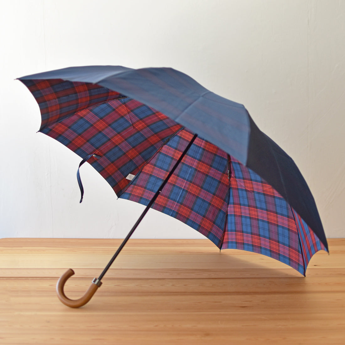 おしゃれな大人のチェックの甲州織メンズ雨傘・雨晴兼用傘(折りたたみ