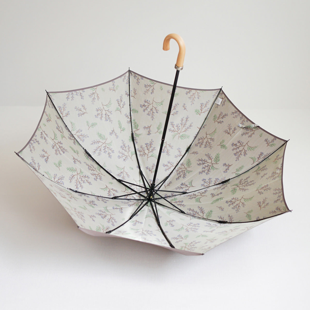 2WAY仕様の巾着傘袋がかわいい、花束のような裏ほぐし織の折りたたみ傘