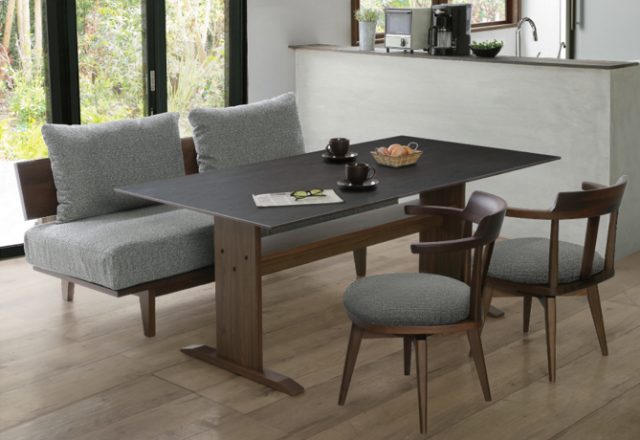 昇降テーブル付きリビングダイニングセット