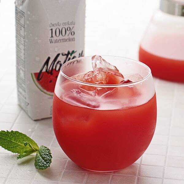 モーション 100％ウォーターメロンジュース 330ml - カルディコーヒー