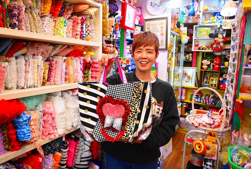 かわいいデコの世界 雑貨&ハンドメード素材「Shop EZE」（横浜