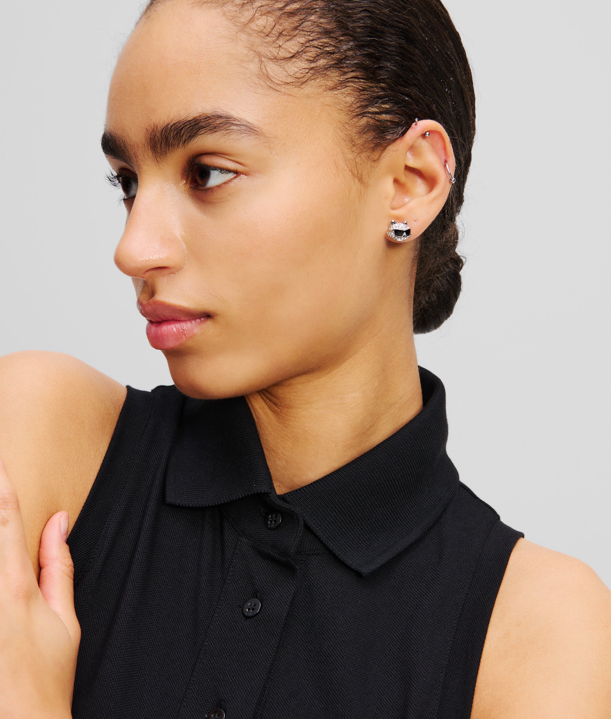 Ikon pavé Choupette charm earrings | Silver | Women | KARL LAGERFELD