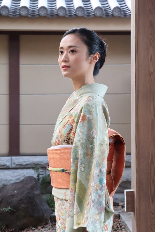 銀座【帯3274】西陣 桝屋高尾製 ねん金綴錦 袋帯「段霞文」(落款入