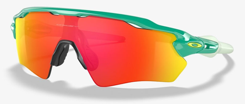 自由な組み合わせでオーダー出来るOAKLEY RADAR EV XS CUSTUM EYEWEAR