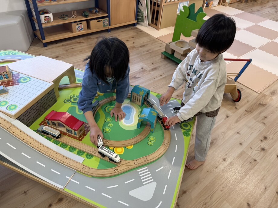 にじいろキッズへ行こう！！ | 児童発達支援 たのしい りーふ - 活動