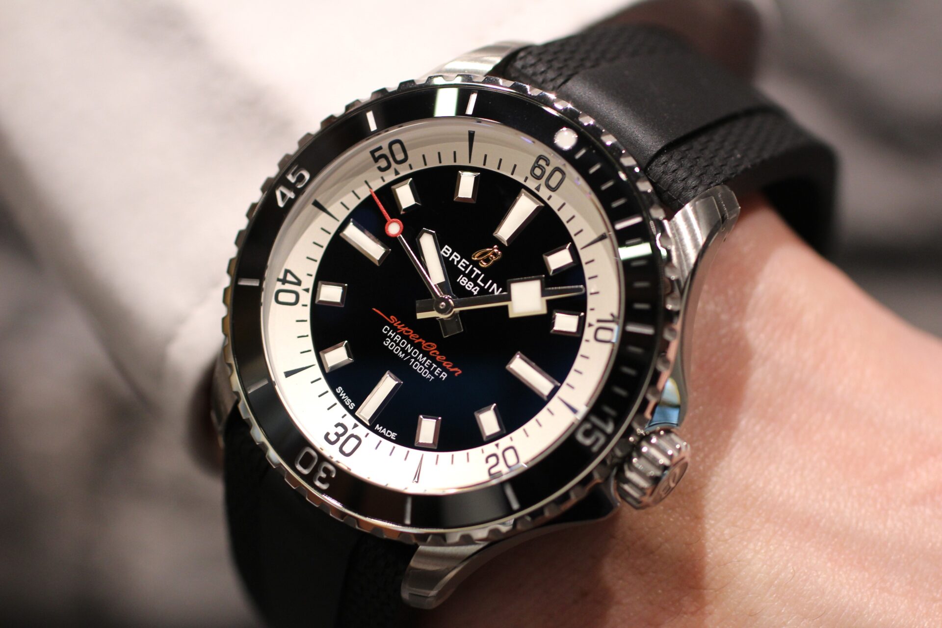 ブライトリング】着け心地抜群なラバーストラップの スーパー