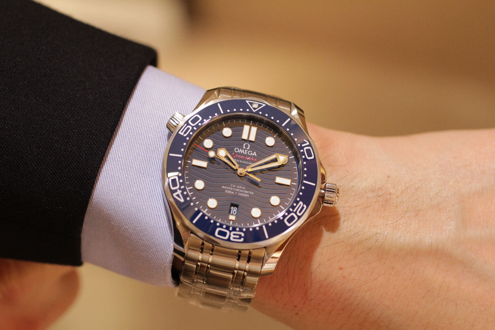 オメガ】【サマーブルー】小さいプラネットオーシャン！気になる厚みは
