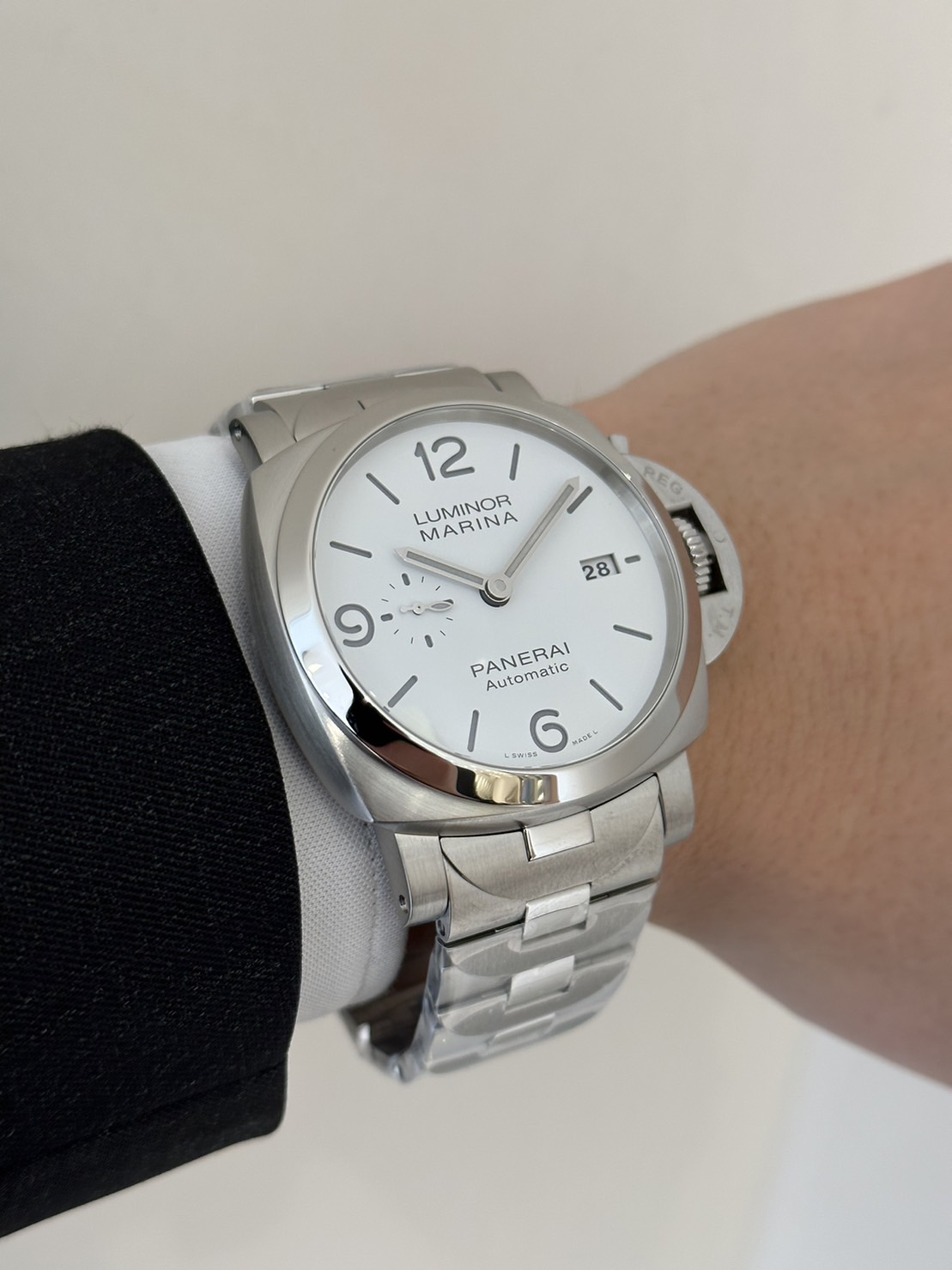 パネライ 】パネライ人気No.1モデルにブレスレット装着モデルが登場