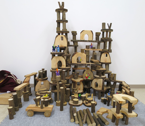 ツリーブロックス袋入り：自然のままだから何でも合う | krtek select toys