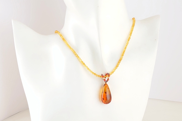 琥珀ペンダント（ネックレス付き） - 久慈琥珀オンラインショップ