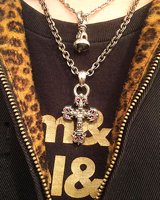 クロムハーツ フィリグリークロスペンダントXS with ベイル ダイヤ