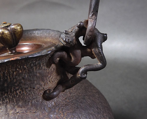 龍文堂 安之介 龍口鉄瓶＜共箱＞ 販売 | 【骨董品買取】日本全国対応