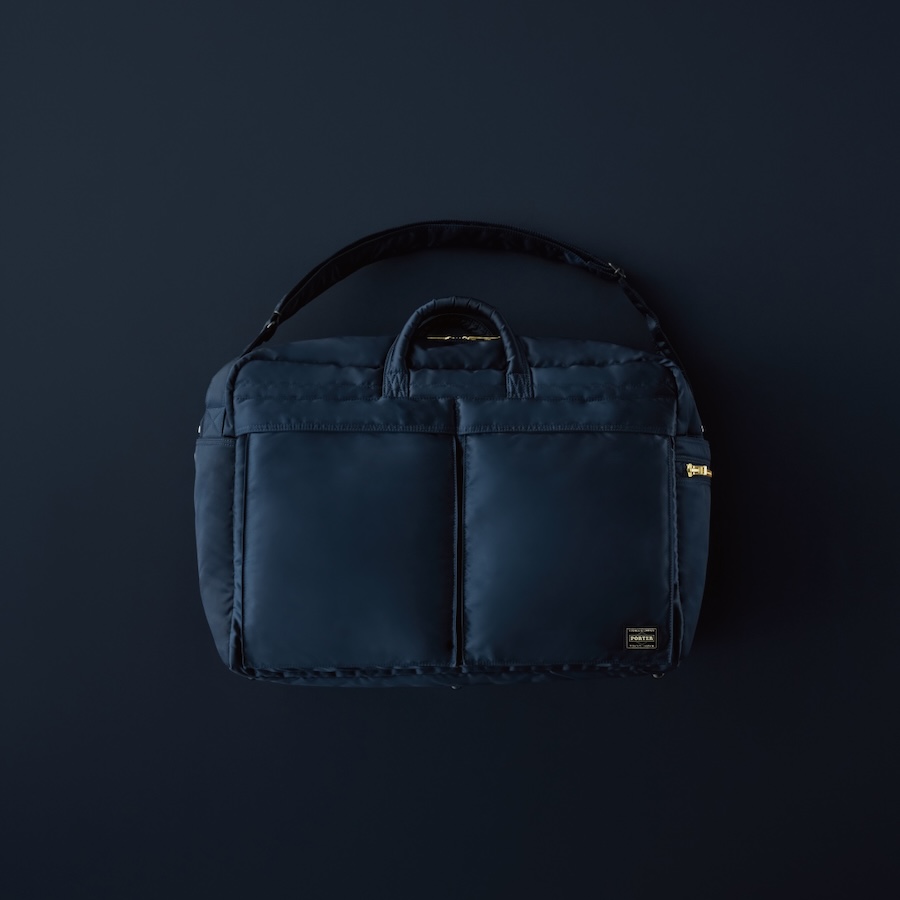 ポーターの生まれ変わったタンカーに新色が登場。上品で落ち着きのある