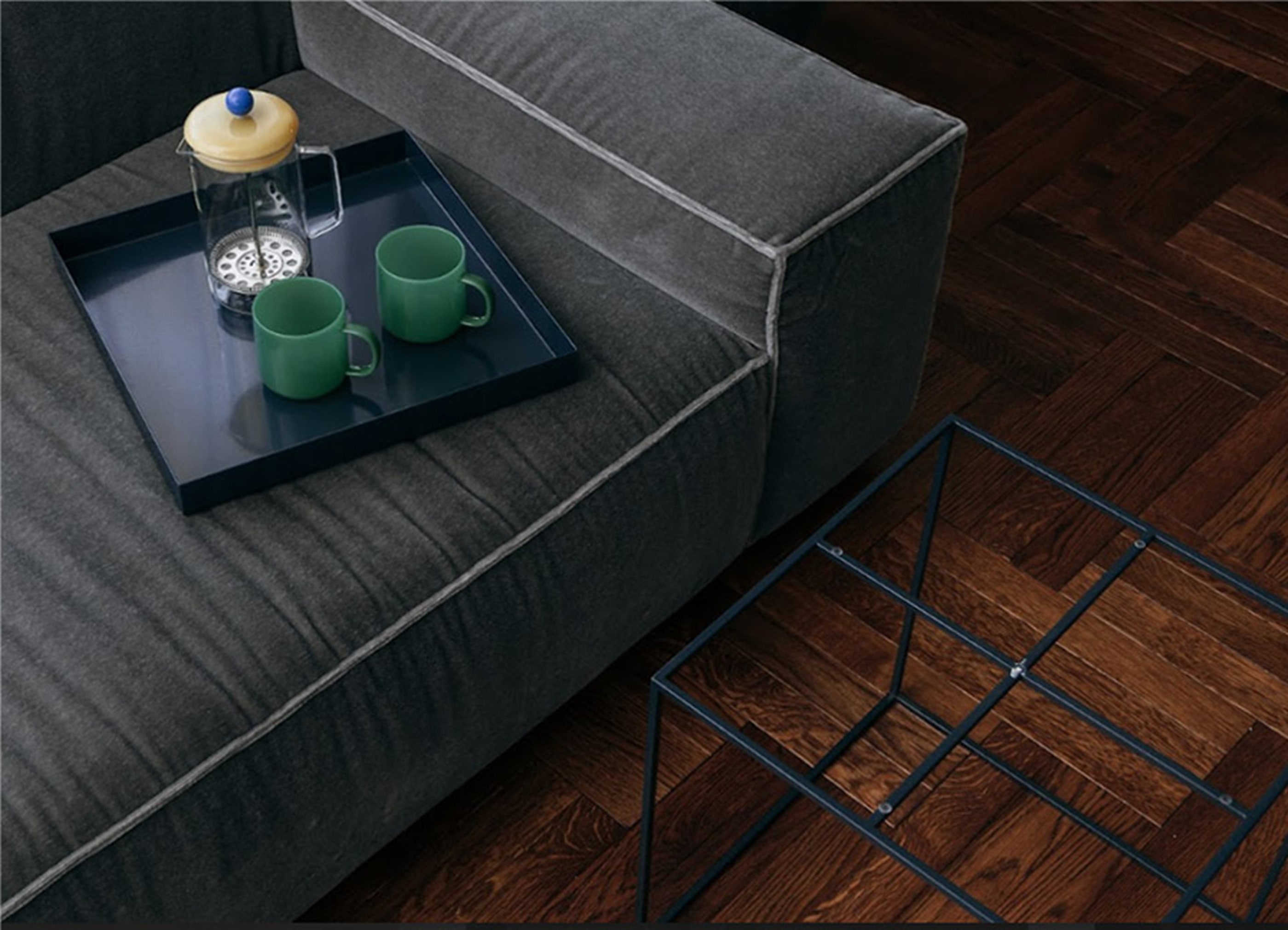 TRAY TABLE S / L30 x W30 x H34 - テーブル | 【公式】HAYオンライン