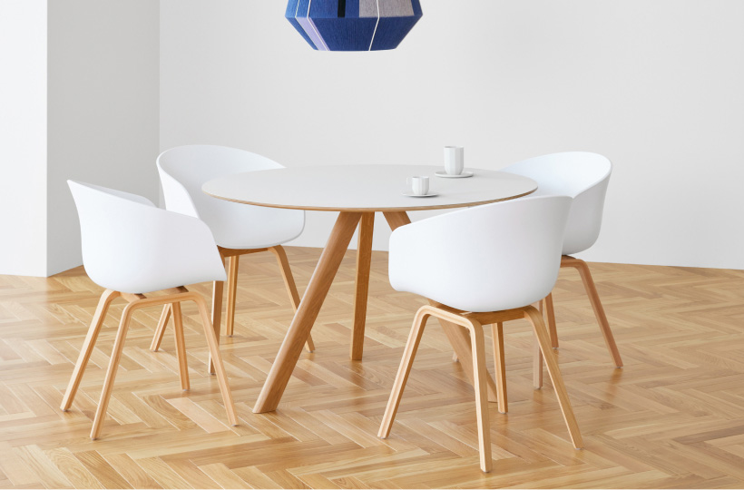 世界中で愛されるダイニングテーブル CPH20 ROUND | 【公式】HAY