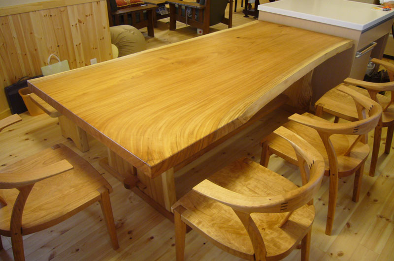 欅（ケヤキ）無垢一枚板 ダイニングテーブル：ダイニングテーブルや