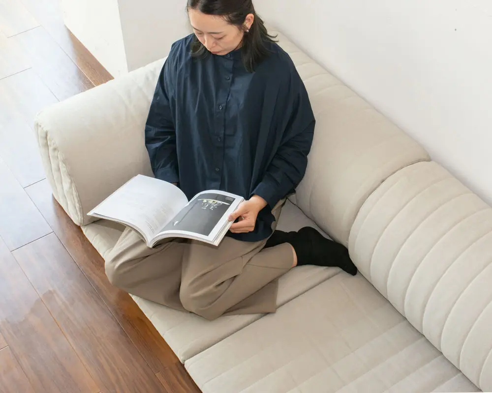 こたつや和室、畳にも合わせやすいローソファー「SKIP 1 MINI SOFA