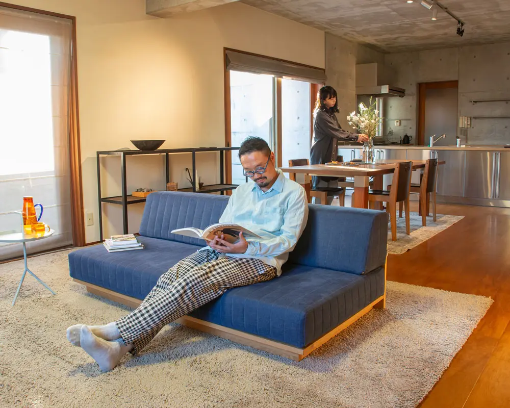 つみきソファと合わせて使う専用のウッドフレーム「つみきの木」商品