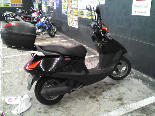 スクーター（ホンダ スペイシー100）のオイル交換とブレーキランプ
