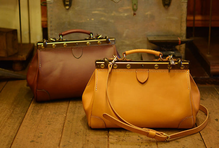 旅先でのサブバッグとして使える2wayミニボストンバッグ / 革鞄のHERZ