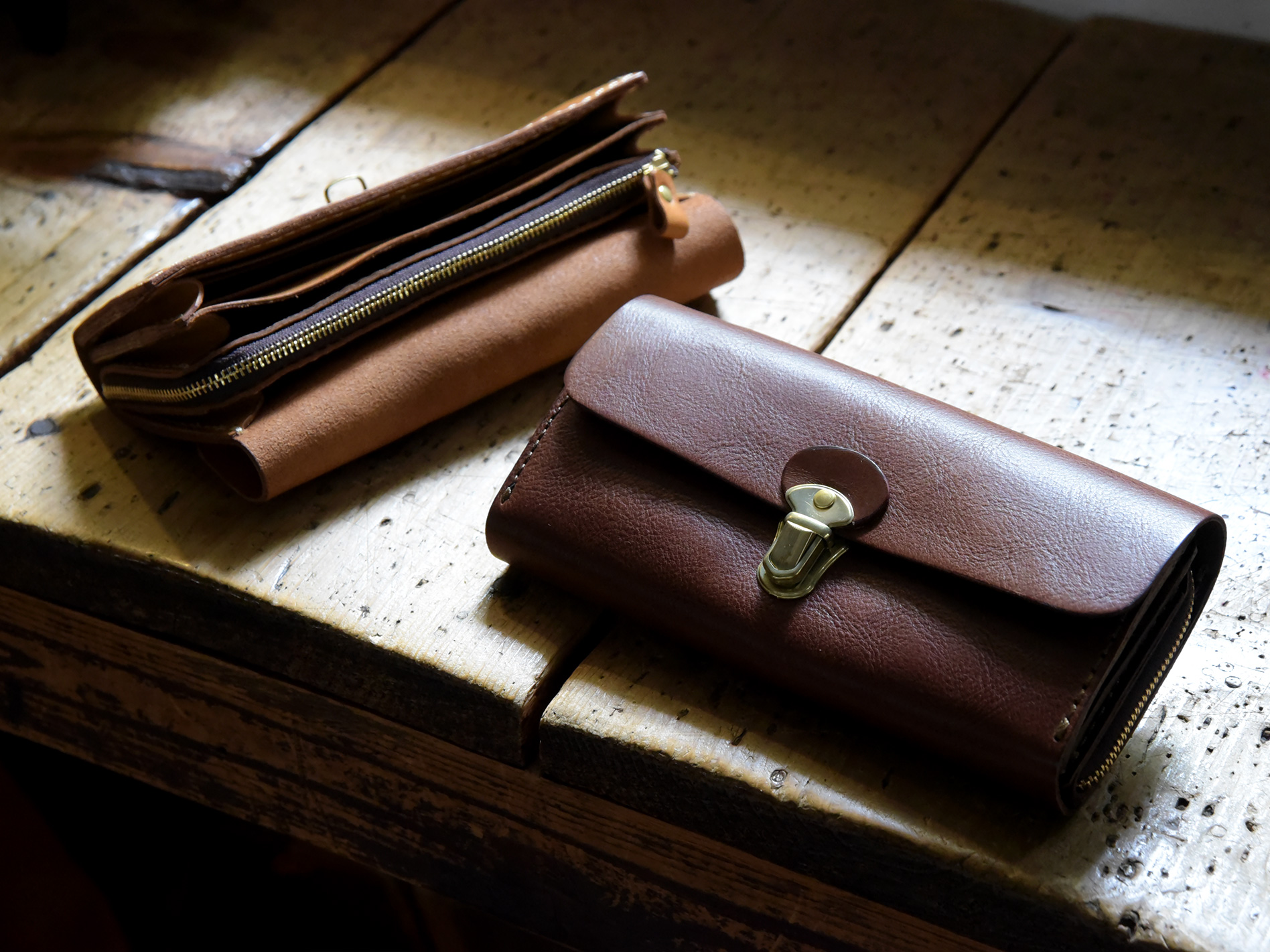 アコーディオンウォレットはジャバラマチで多収納な本革長財布 / 革鞄