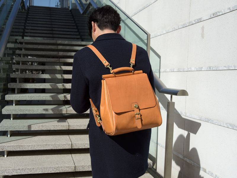 新作：棒屋根ぽってリュック(R-15)｜革鞄・革小物のHERZ公式通販