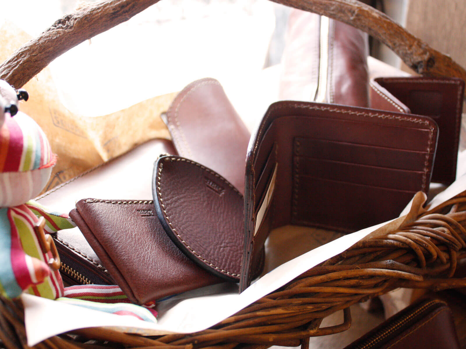 ヘルツにもチョコ（革）がありますよ！｜革鞄・革小物のHERZ公式通販