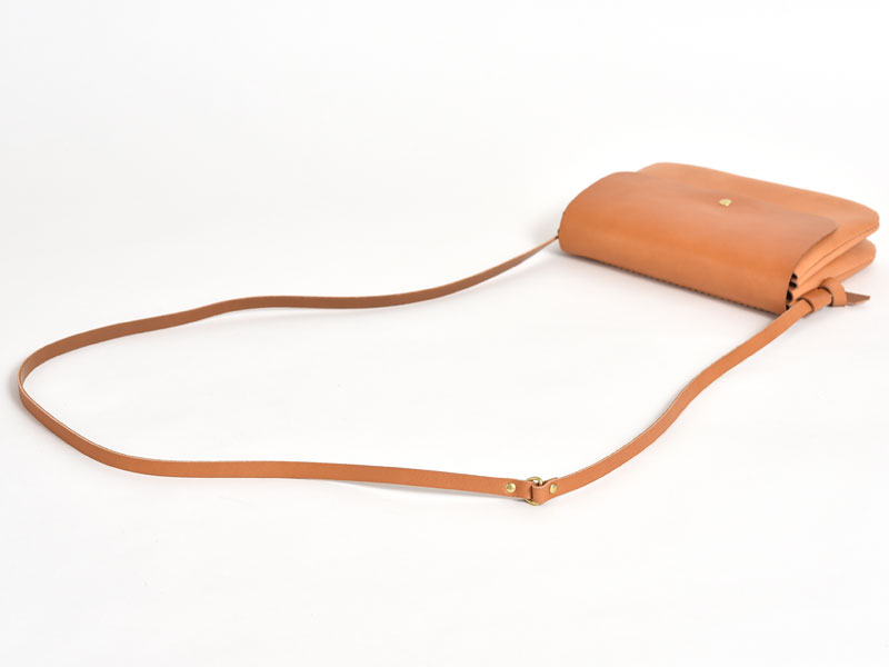 新作：2部屋サコッシュ(CP-9)｜革鞄・革小物のHERZ公式通販