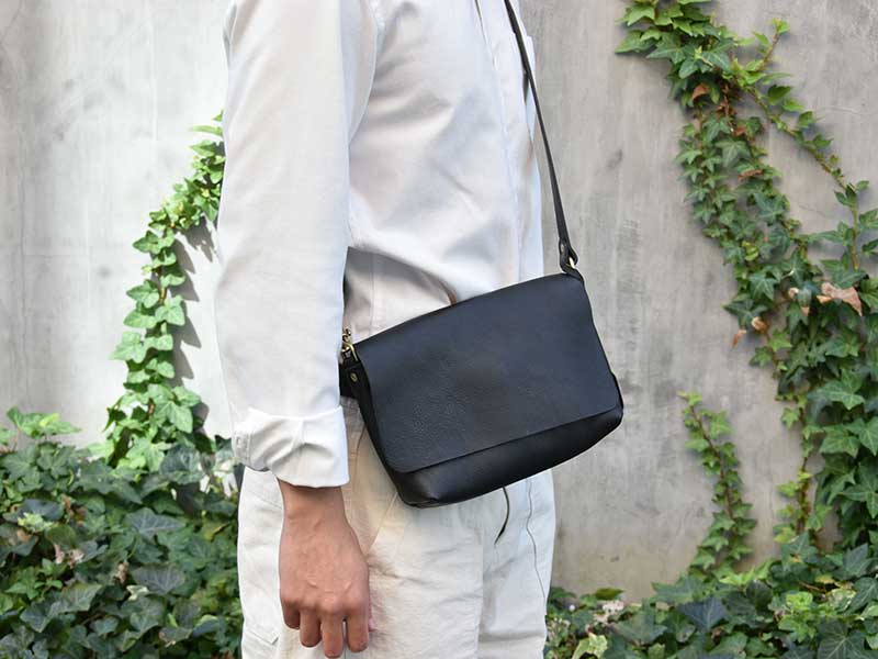 ふらっとお出かけにおすすめ。Organの鞄をご紹介！｜革鞄・革小物の