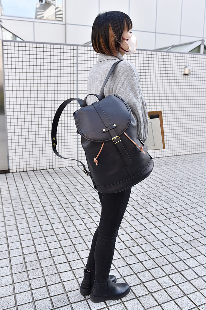 SITUATION ～1本ベルトリュック(R-5)～｜革鞄・革小物のHERZ公式通販