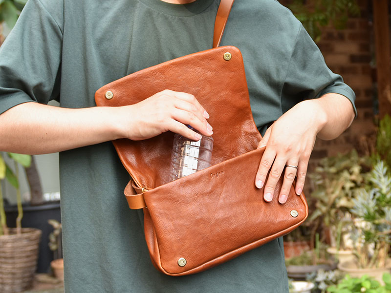 夏におすすめ！Organのボディバッグをご紹介｜革鞄・革小物のHERZ公式通販